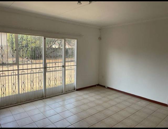 3 BEDROOM HOUSE FOR SALE IN MEYERVILLE
